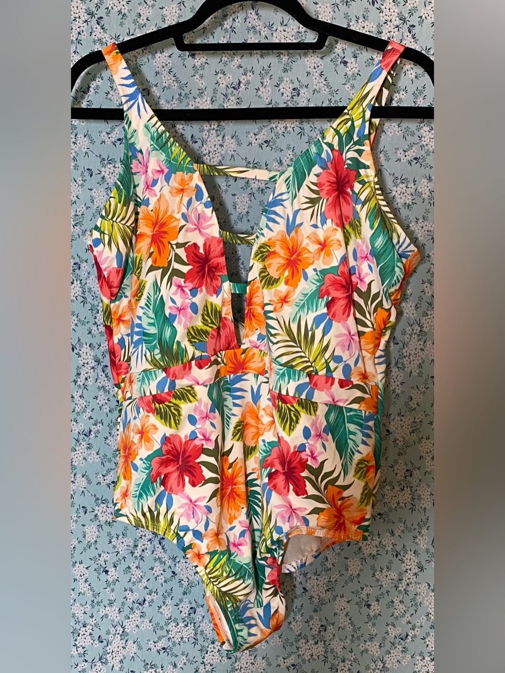 Time & tru tropical print swim suit